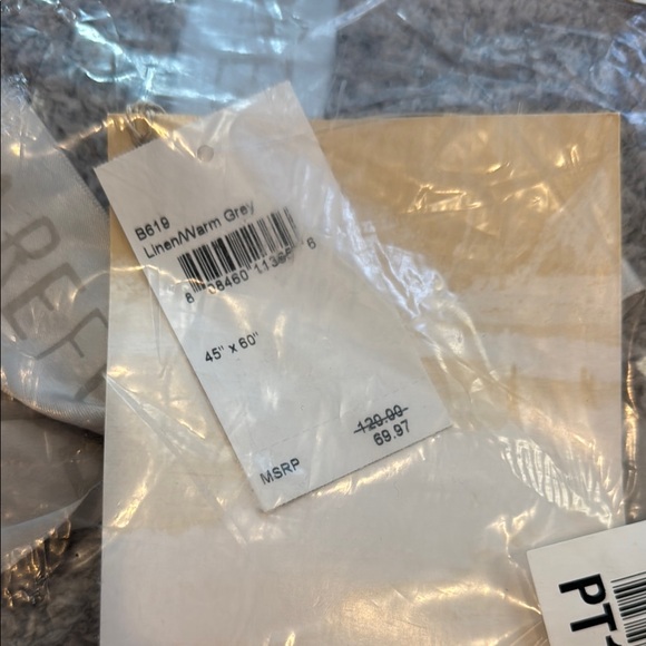 Barefoot Dreams CozyChic Heathered Gray Blanket - Picture 2 of 3